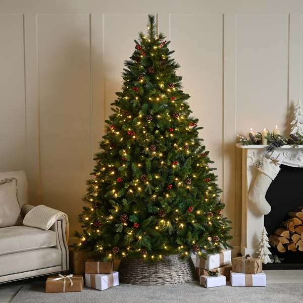 5ft Pre Lit Ben Nevis Pine Christmas Tree with 190 Warm White LED's