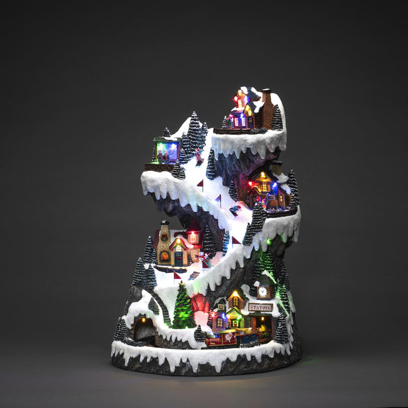 Grand Mechanical Christmas Ski Slope