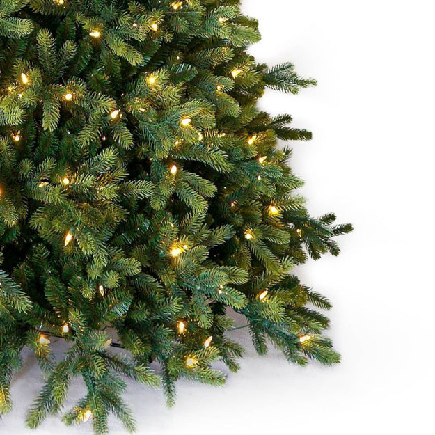 7.5ft Lawrence Fir Luxury Pre Lit with 800 Warm White LEDs Artificial Christmas Tree