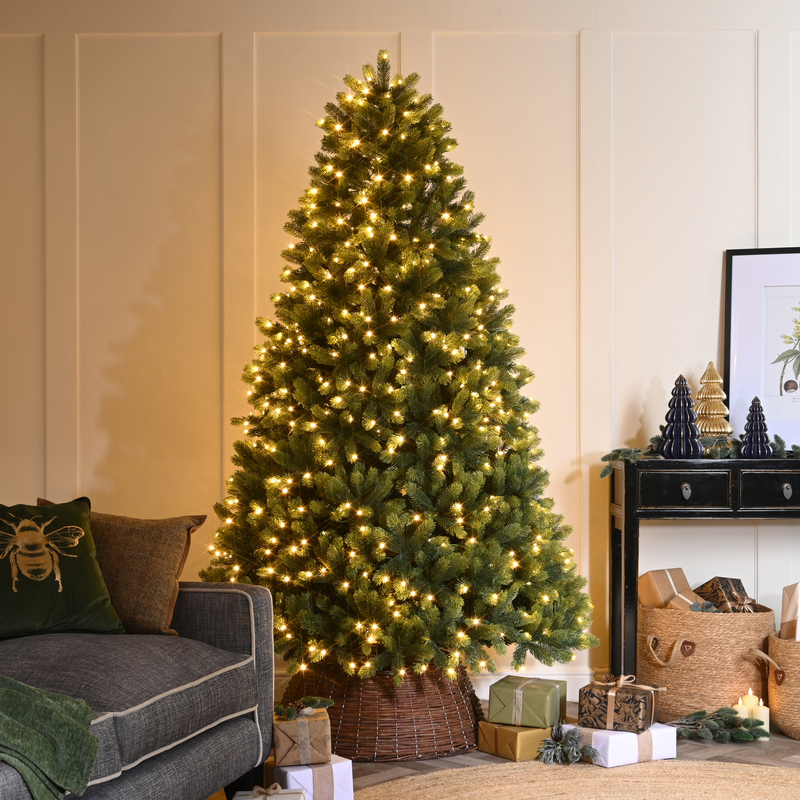 6ft Pre Lit Grampian Pine Artificial Christmas Tree with 480 Warm White LED's