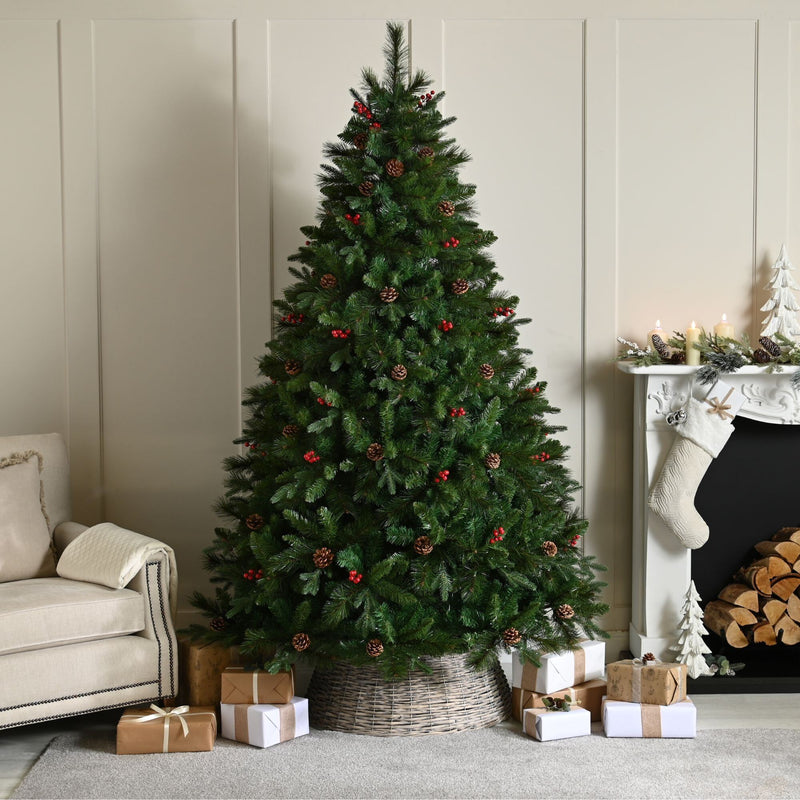 5ft Ben Nevis Pine with Pinecones and Red Berries Christmas Tree