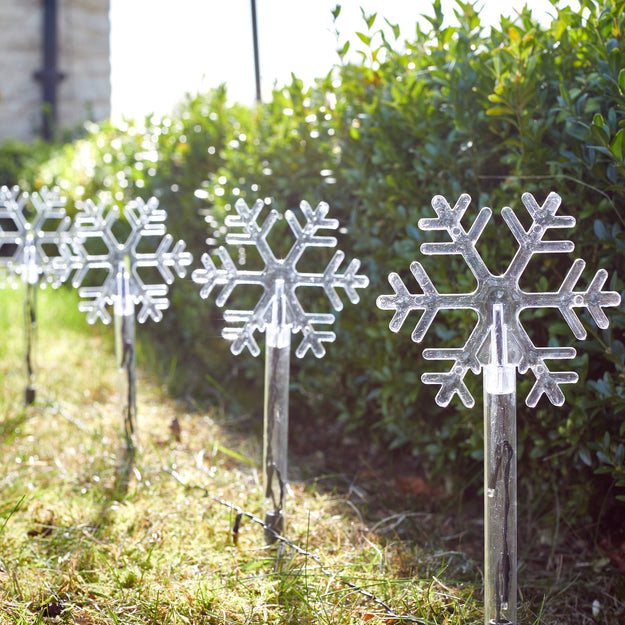 Set of 8 Festive Snowflake Christmas Pathfinder Stake Lights