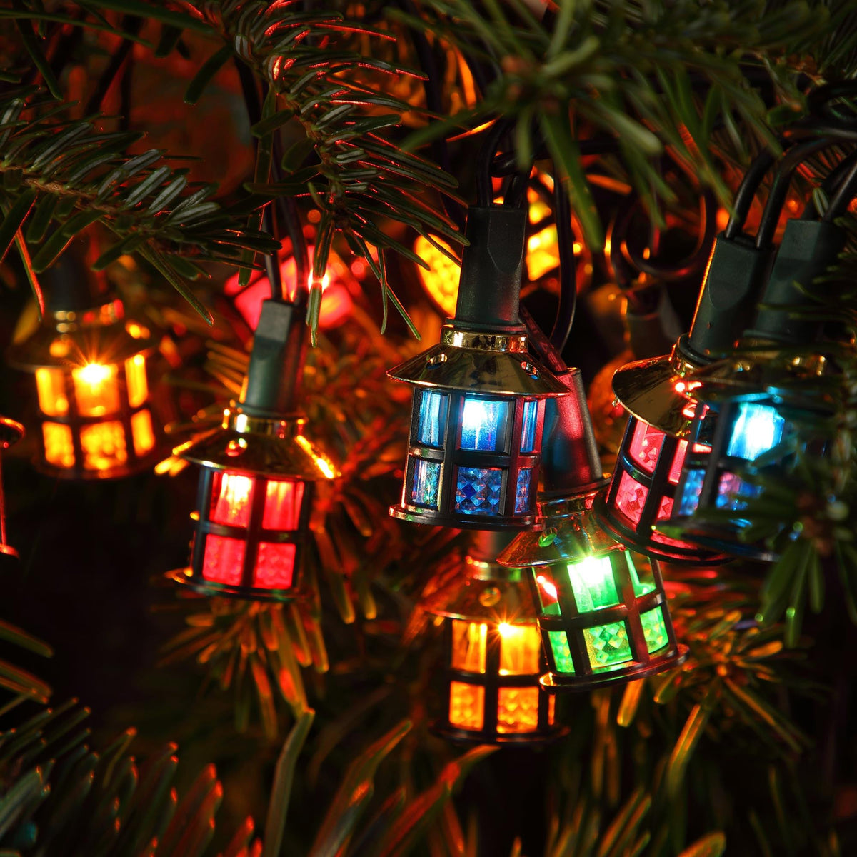 80 LED Victorian Lantern Multi Coloured Retro Fairy Lights