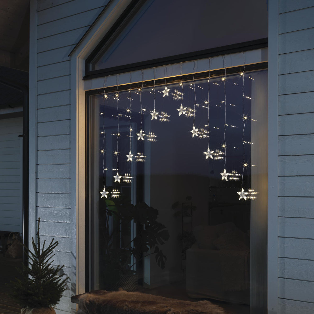 1.4m 12 Stars V Curtain Window Light with 85 Warm White LEDs