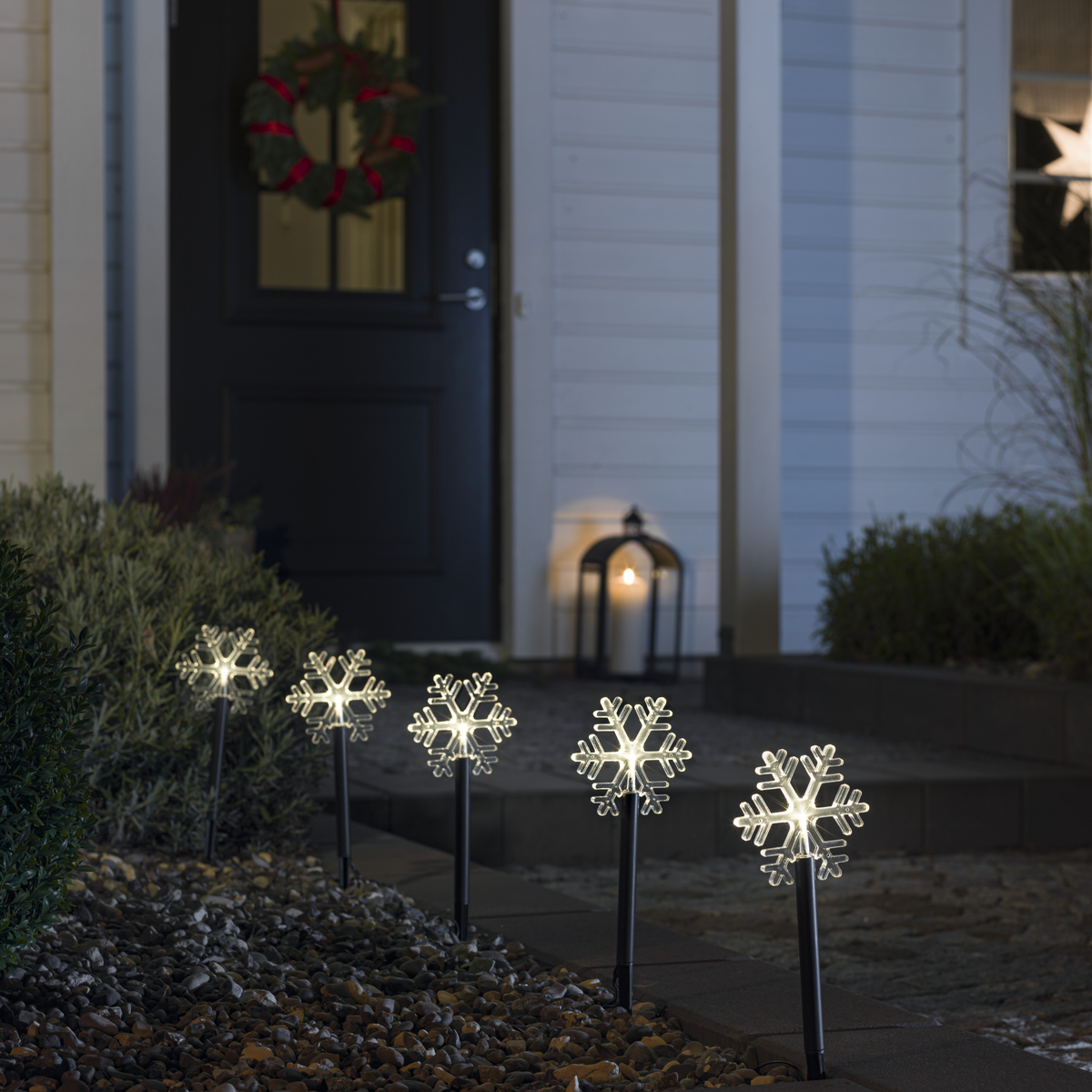 Set of 5 Warm White Snowflake Stake Pathway Lights